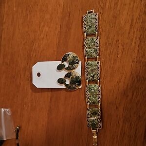 Green and Gold bracelet and earring set